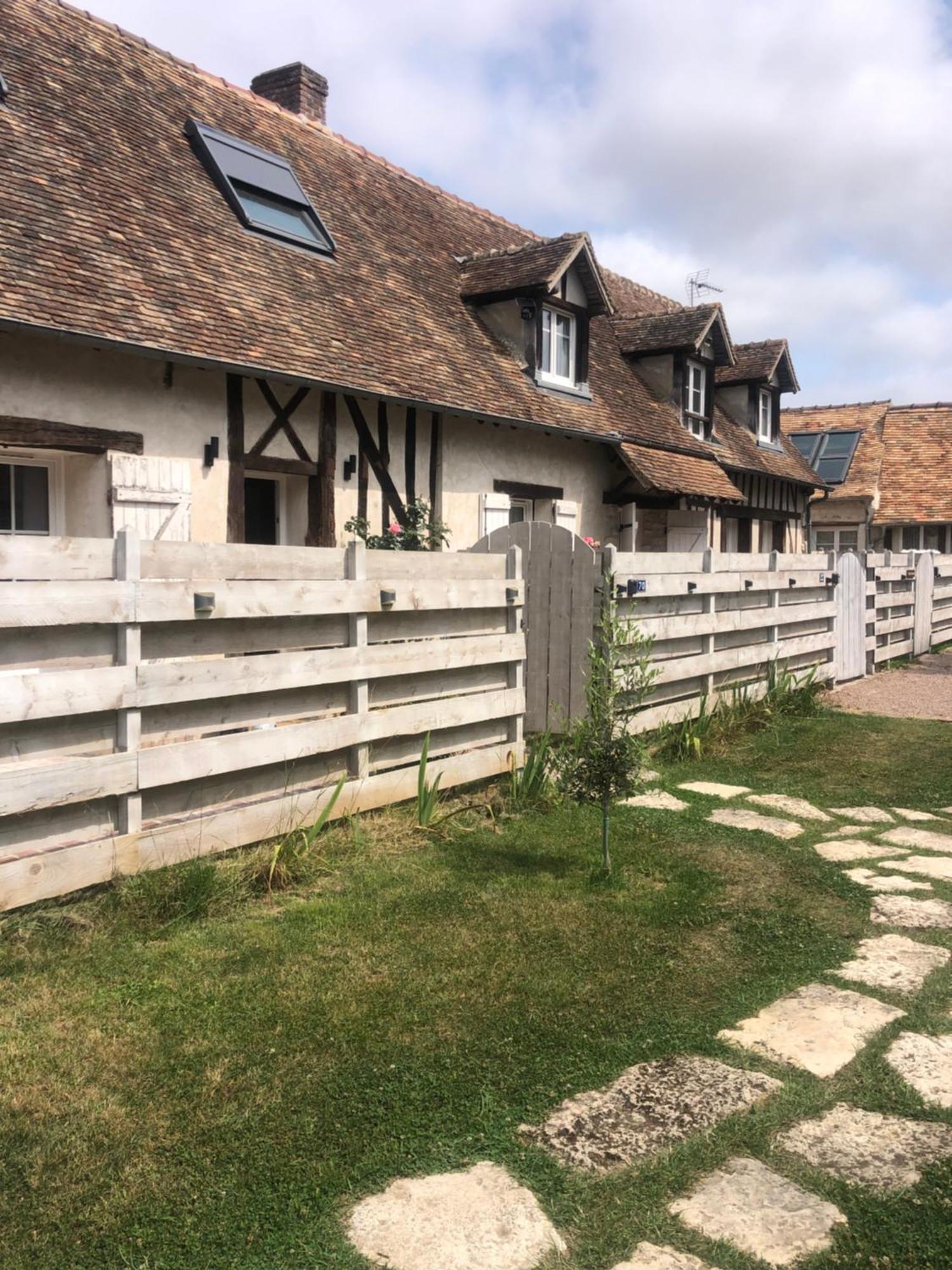 Holiday home La Chapelle De Monet - Logis Jasmin Bois-Jerome-Saint-Ouen